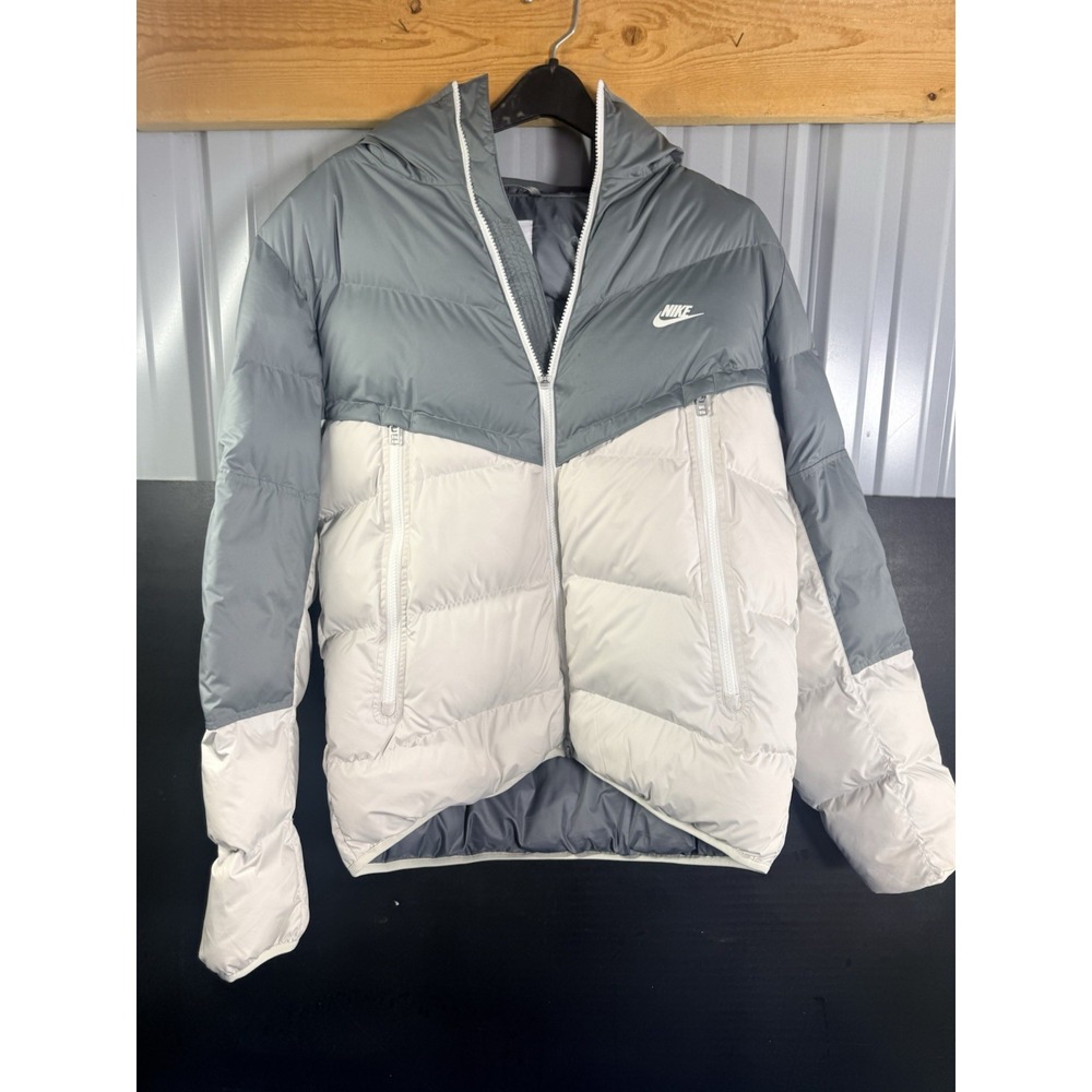 Nike Storm-FIT Puffer Jacket Mens Medium Gray White Hooded Insulated Coat